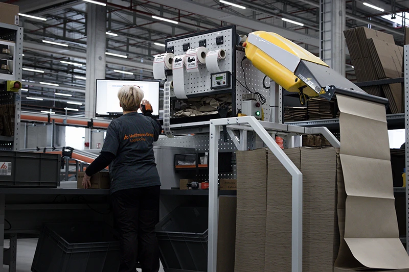 PaperJet paper cushioning machine producing protective paper cushions for shipping